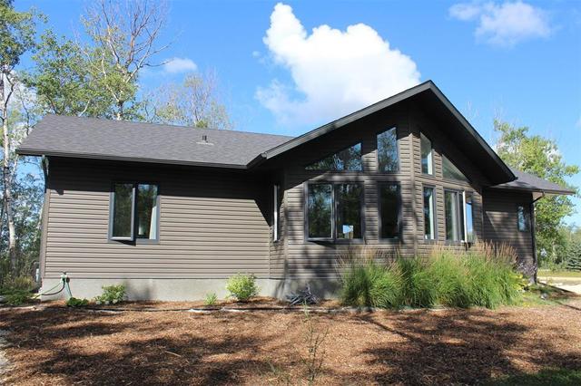 7 Dalvik Road Gimli Rm, MB R0C 2W0