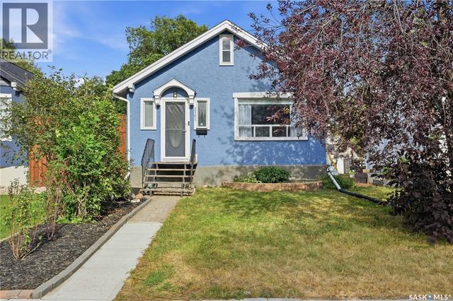 2161 Queen STREET  Regina, SK S4T 4C4