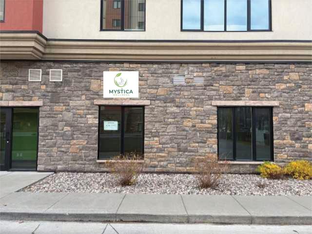 108, 10303 111 Street NW  Edmonton, AB T5K 0C6