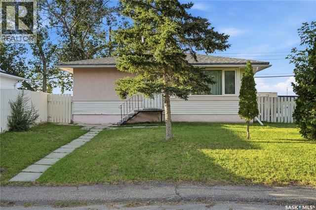 4904 MCKINLEY AVENUE  Regina, SK S4T 0A1
