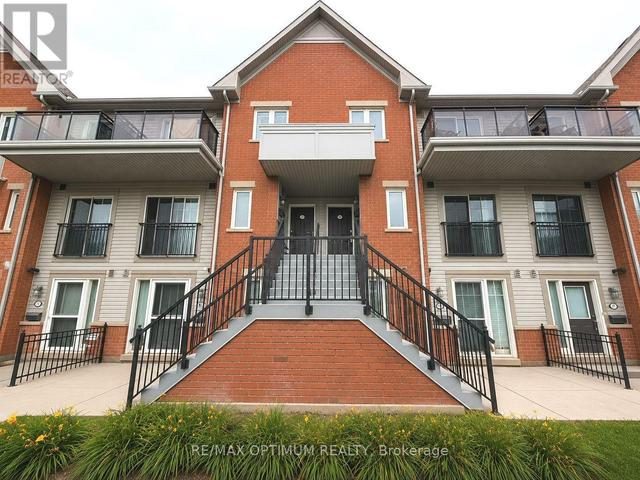 17 - 4620 GUILDWOOD WAY  Mississauga, ON L5R 4H5