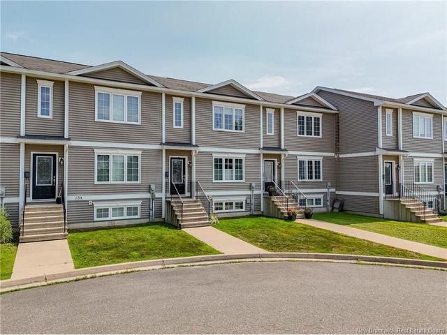 182 James ST  Fredericton, NB E3G 0N8