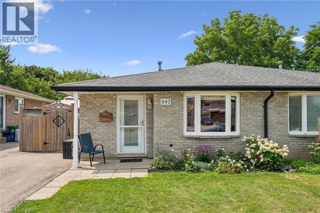 847 DOON VILLAGE Road  Kitchener, ON N2P 1A1