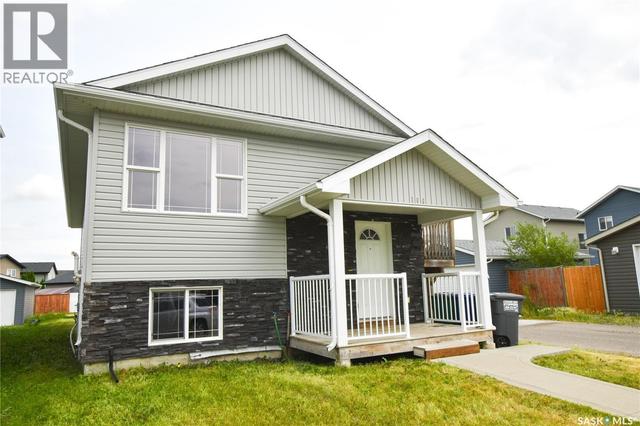 106 Geary CRESCENT  Saskatoon, SK S7R 0B8