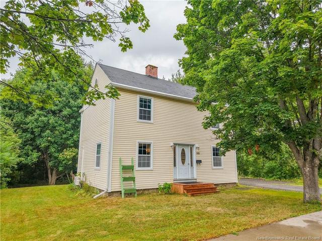 333 Sunset DR  Fredericton, NB E3A 1B3