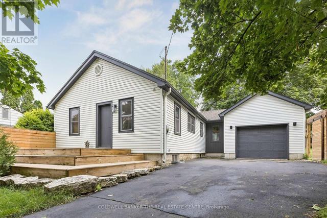 37 FIFTH AVENUE  Cambridge, ON N1S 2G1