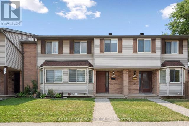 2 - 750 ERINBROOK DRIVE  Kitchener, ON N2E 2S7