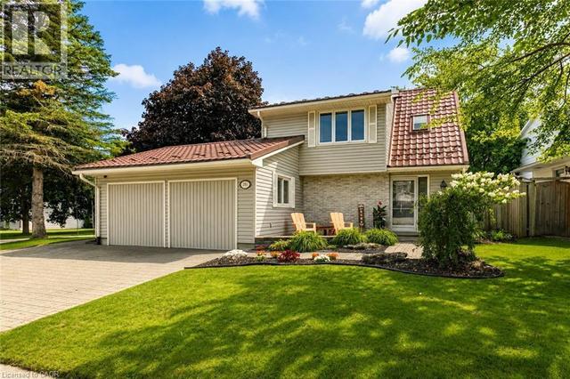 281 BLACKACRES Boulevard  London, ON N6G 2T9