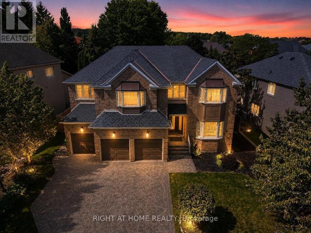 2427 ERIN CENTRE BOULEVARD  Mississauga, ON L5M 5B3