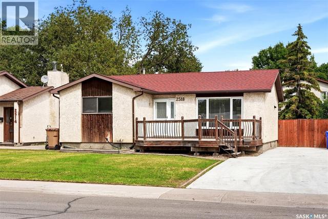2518 7th AVENUE E  Regina, SK S4N 5T4