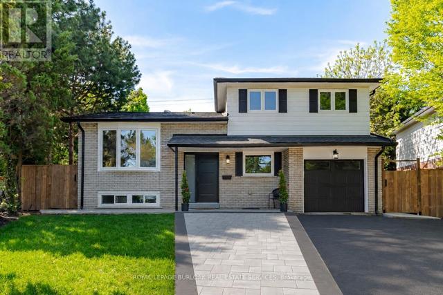 1379 CHRISTINA COURT  Burlington, ON L7P 2V8
