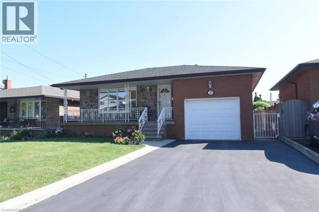 36 ABBINGTON Drive  Hamilton, ON L9C 4R3