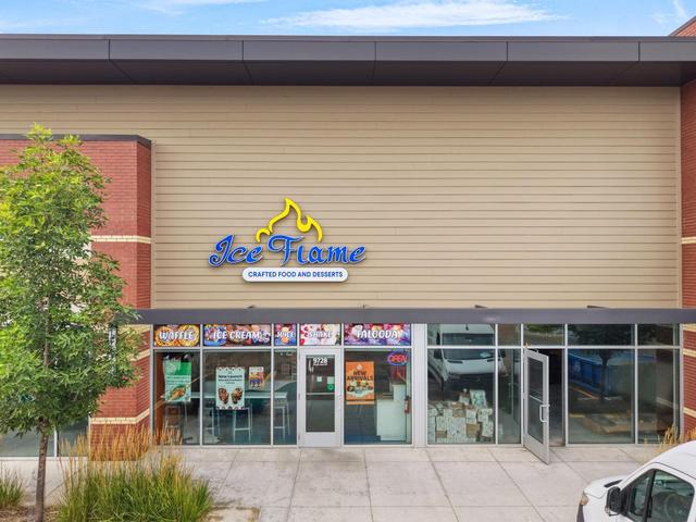9728 Ellerslie Rd SW  Edmonton, AB T6X 0N5