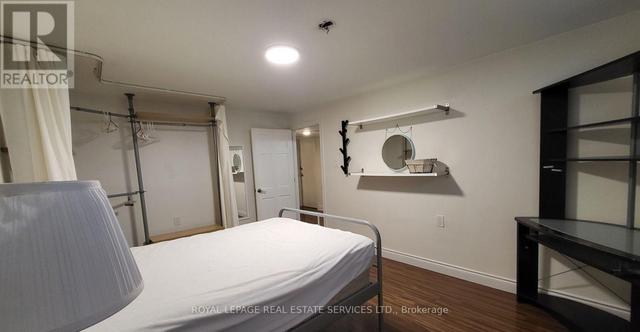 32 SHANDON DRIVE  Toronto, ON M1R 4M5