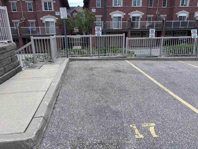 17-615 Shoreline Drive  Mississauga, ON L5B 4K4