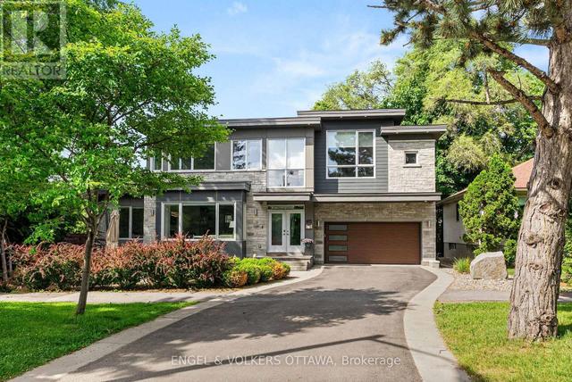 615 ISLAND PARK CRESCENT  Ottawa, ON K1Y 3P4