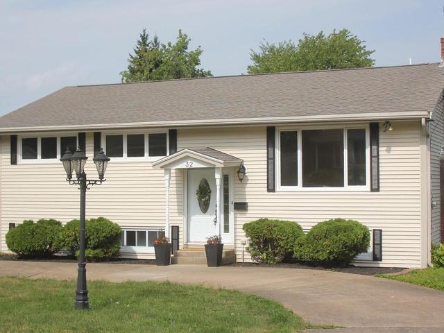 32 Swan Crescent  Halifax, NS B3M 1T6