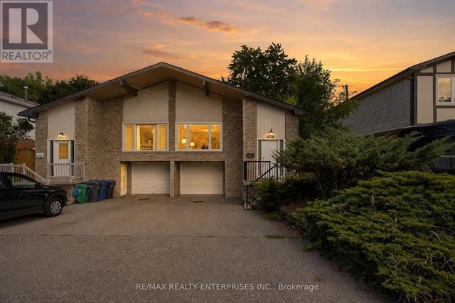 2956 WINDJAMMER ROAD  Mississauga, ON L5L 1S7