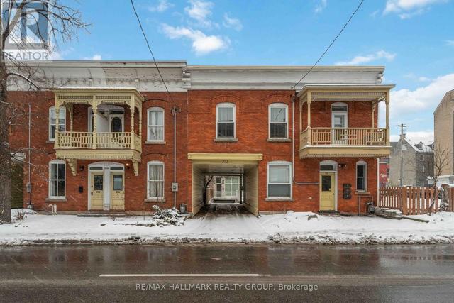 15 - 202 ST PATRICK STREET  Ottawa, ON K1N 5K3