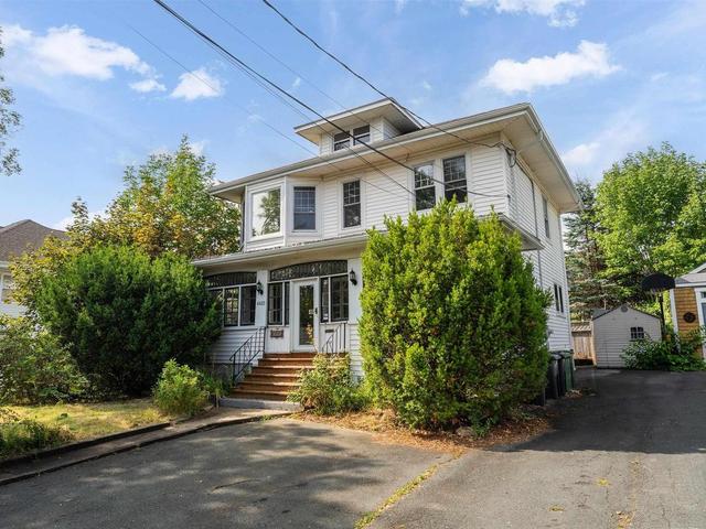 6625 Quinpool Road  Halifax, NS B3L 1B7