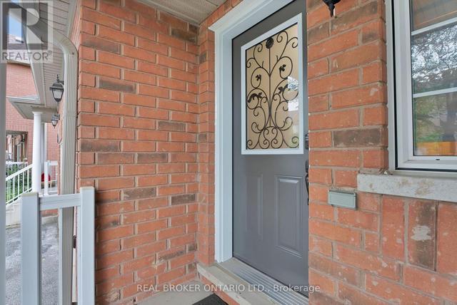 152 - 7360 ZINNIA PLACE  Mississauga, ON L5W 2A5