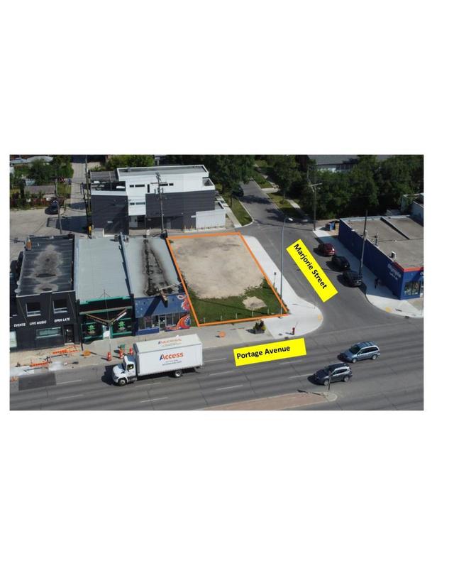 1817 Portage Ave  Winnipeg, MB R3J 0G4
