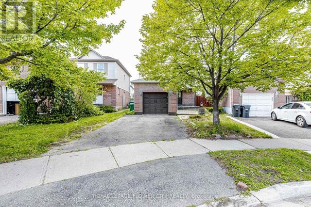 22 WALLINGFORD COURT  Brampton, ON L6Y 4V7