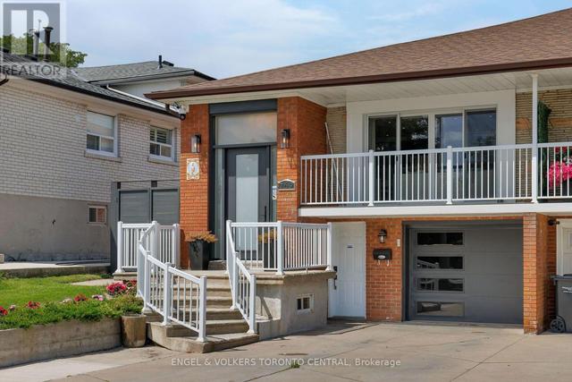 769 ANNAMORE ROAD  Mississauga, ON L4Y 2V6