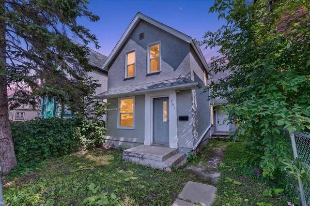 287 Boyd Avenue  Winnipeg, MB R2W 1N8