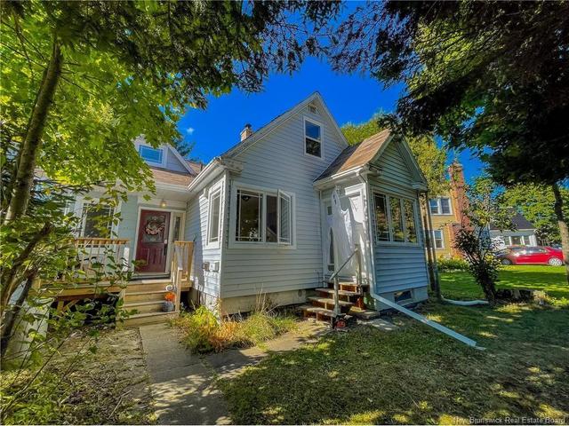 A + B-107 Fulton AVE  Fredericton, NB E3A 2B5