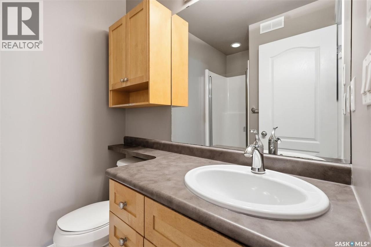 7 110 Dulmage Crescent, Saskatoon, SK - Indoor Photo Showing Bathroom