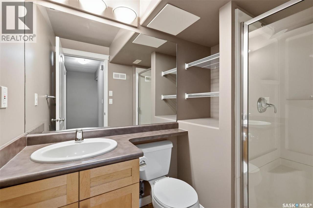 7 110 Dulmage Crescent, Saskatoon, SK - Indoor Photo Showing Bathroom