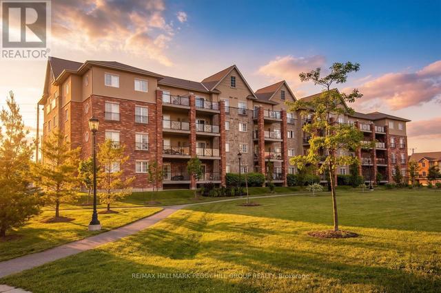 112 - 39 FERNDALE DRIVE S Barrie, ON L4N 5T5