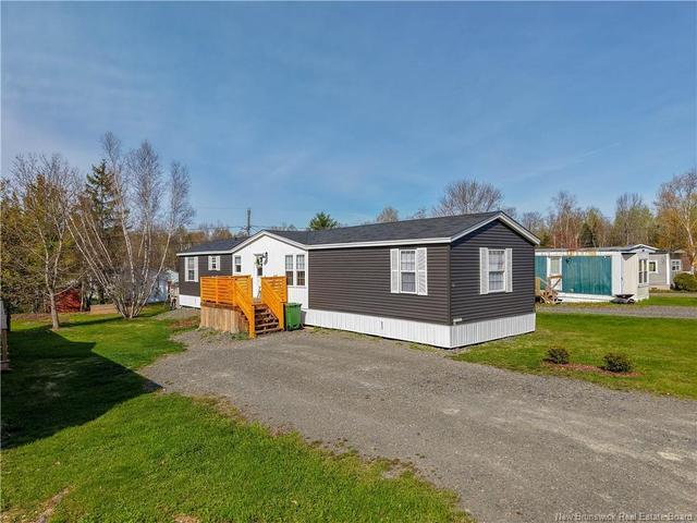 41 Elmdale CRES  Fredericton, NB E3B 6P9