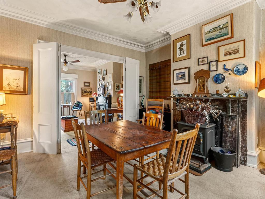 6079 Compton Avenue, Halifax, NS - Indoor Photo Showing Dining Room