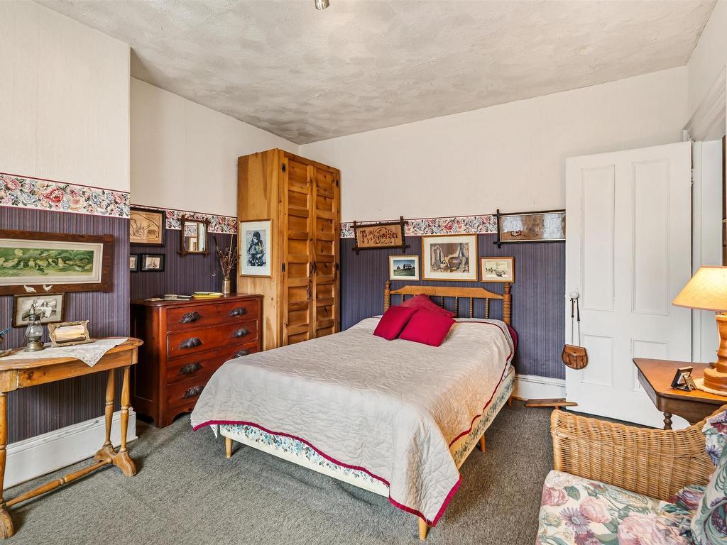 6079 Compton Avenue, Halifax, NS - Indoor Photo Showing Bedroom