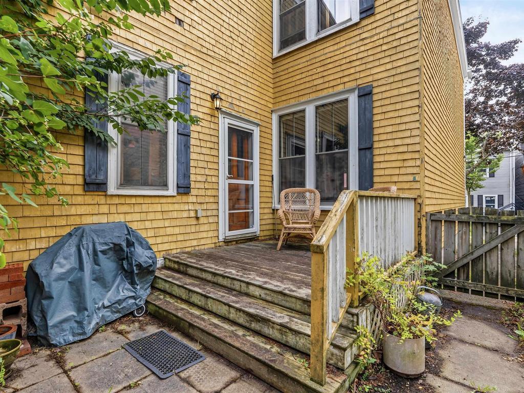6079 Compton Avenue, Halifax, NS - Outdoor With Deck Patio Veranda