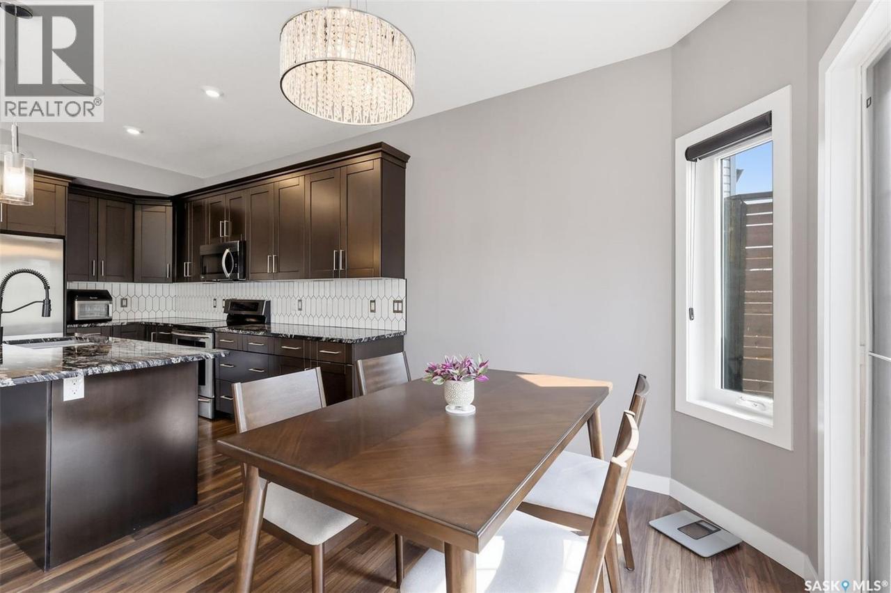 451 Veltkamp Crescent, Saskatoon, SK - Indoor Photo Showing Dining Room