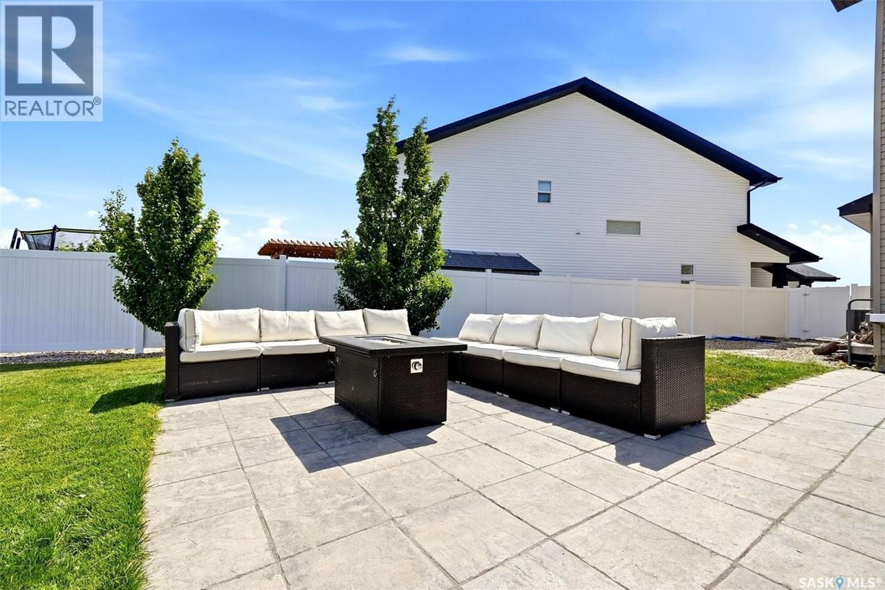 5148 Green Crescent, Regina, SK - Outdoor