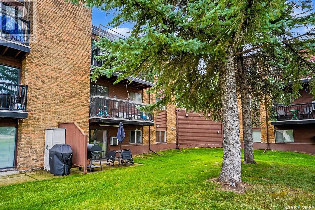 108 802B Kingsmere Boulevard, Saskatoon, SK - Outdoor