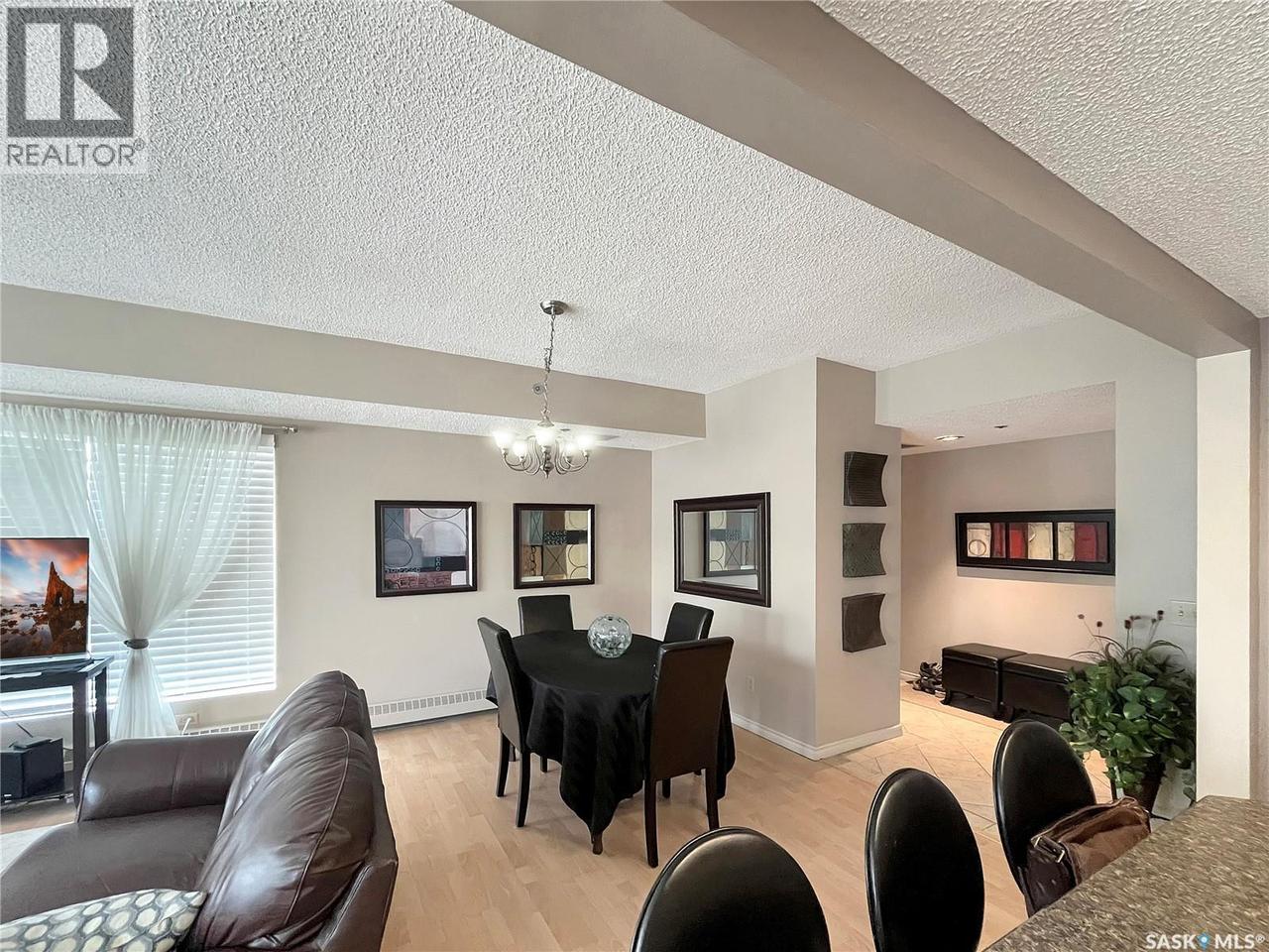 401 505 12Th Street E, Saskatoon, SK - Indoor With Fireplace