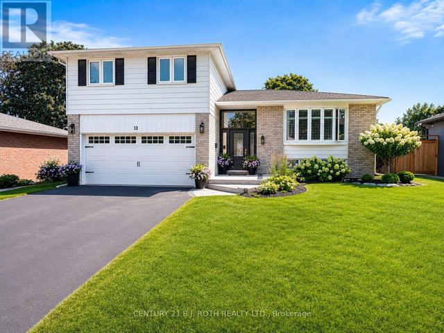 13 CLOVER AVENUE Barrie, ON L4N 3M7