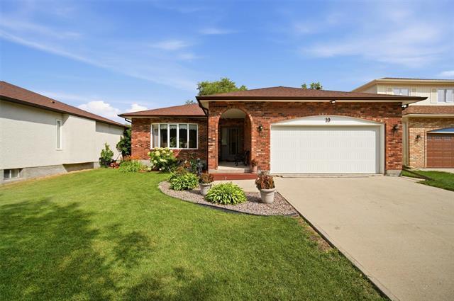 10 Mitchelson Way, Winnipeg, MB - Outdoor