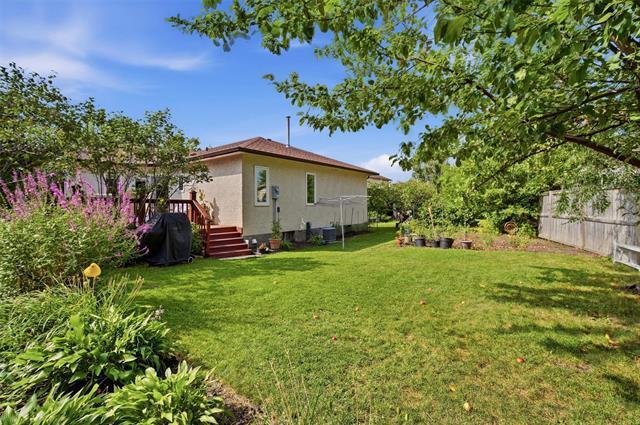 10 Mitchelson Way, Winnipeg, MB - Outdoor