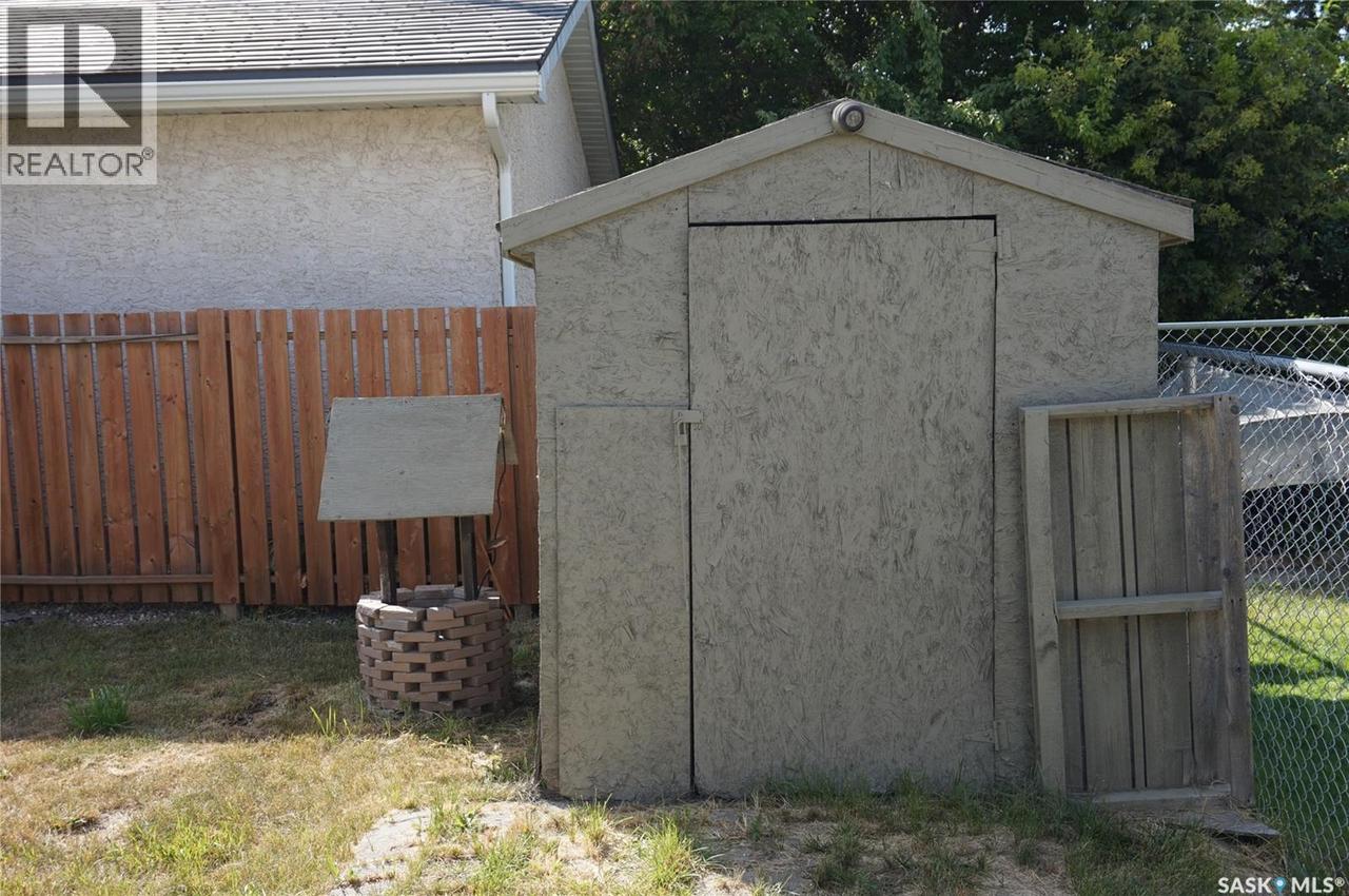 91 Plant Crescent, Regina, SK - Outdoor