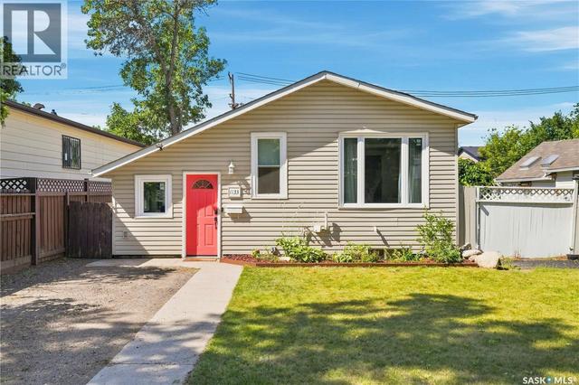 1133 I AVENUE N  Saskatoon, SK S7L 2H8