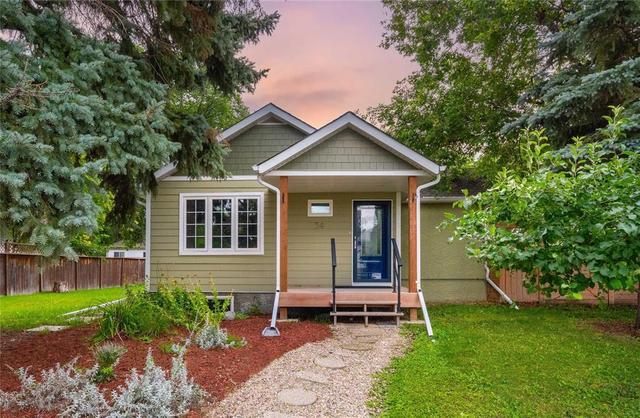 34 Guay Avenue  Winnipeg, MB R2M 0B7