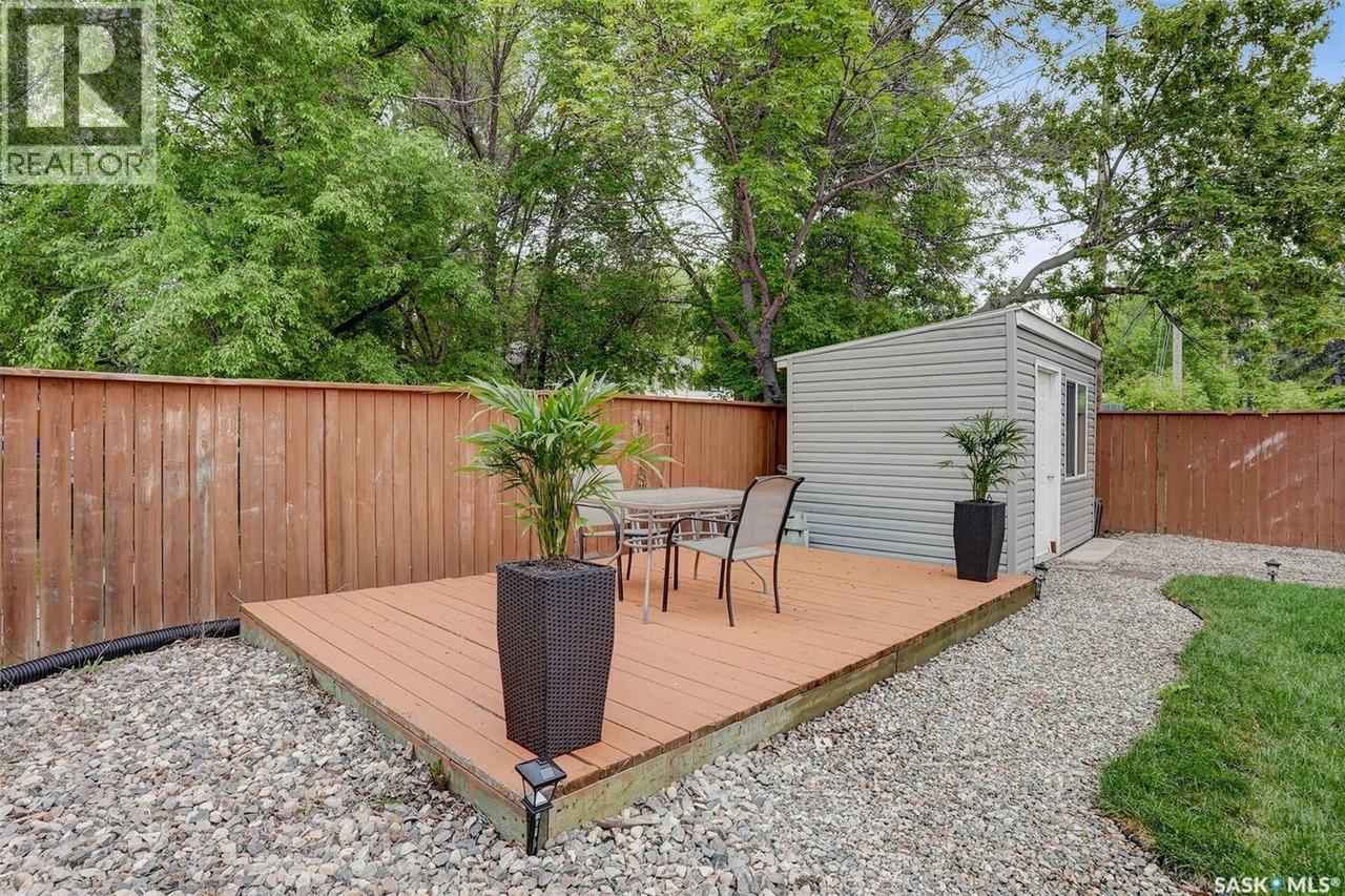 209 Douglas Avenue E, Regina, SK - Outdoor With Deck Patio Veranda