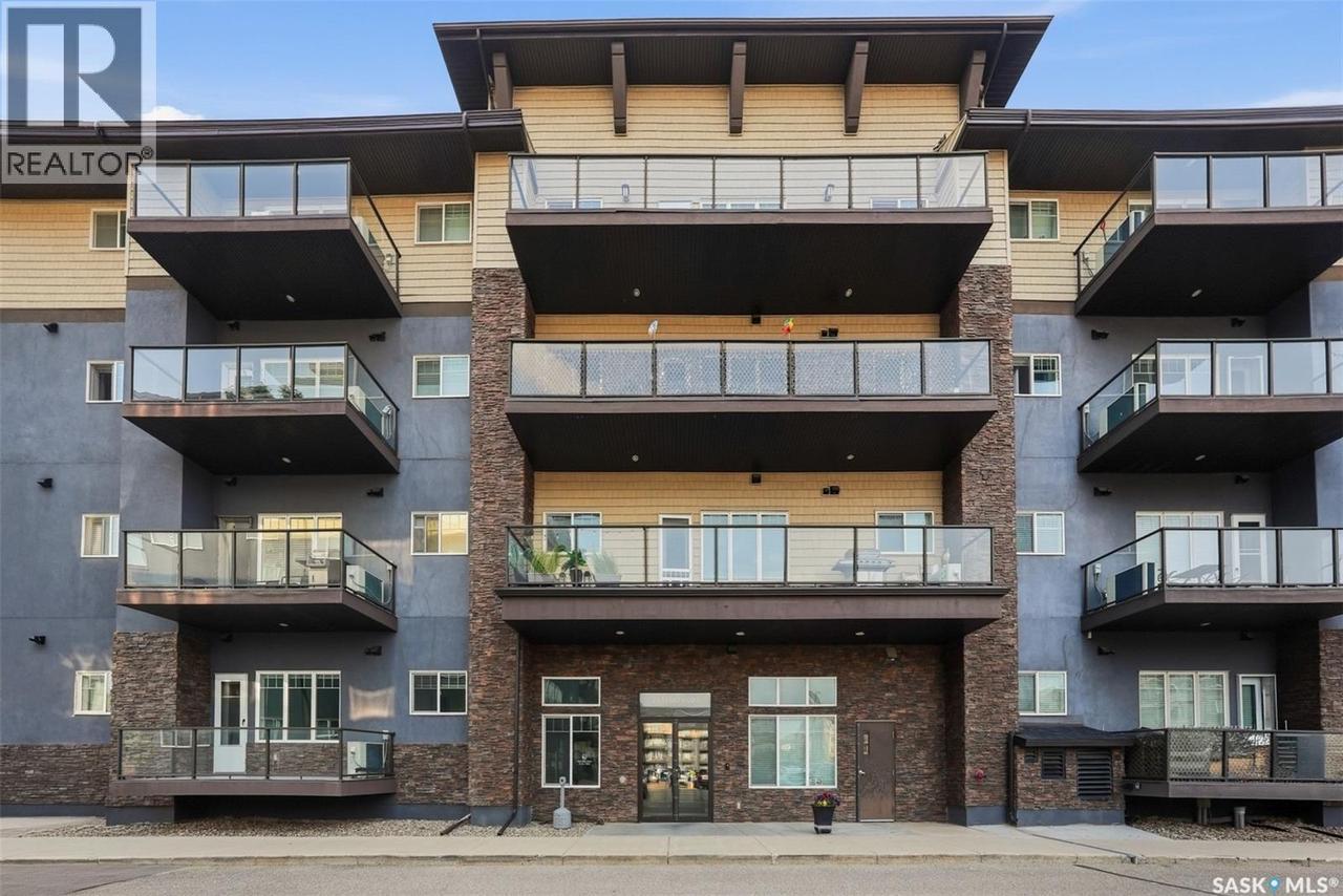305 714 Hart Road, Saskatoon, SK - Outdoor With Balcony With Facade