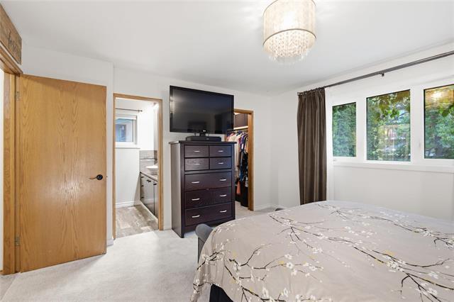3 Attache Pl, Winnipeg, MB - Indoor Photo Showing Bedroom